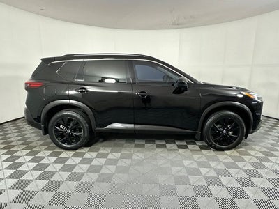 2023 Nissan Rogue SV Midnight Edition & Premium Package