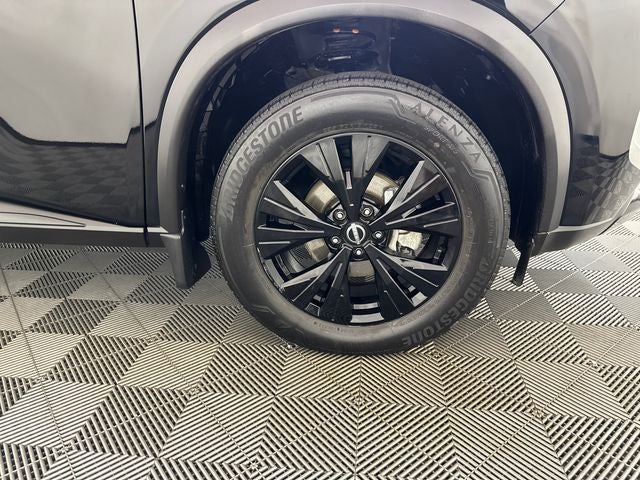 2023 Nissan Rogue SV Midnight Edition & Premium Package
