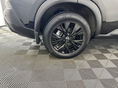 2023 Nissan Rogue SV Midnight Edition & Premium Package