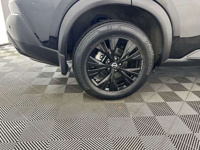 2023 Nissan Rogue SV Midnight Edition & Premium Package