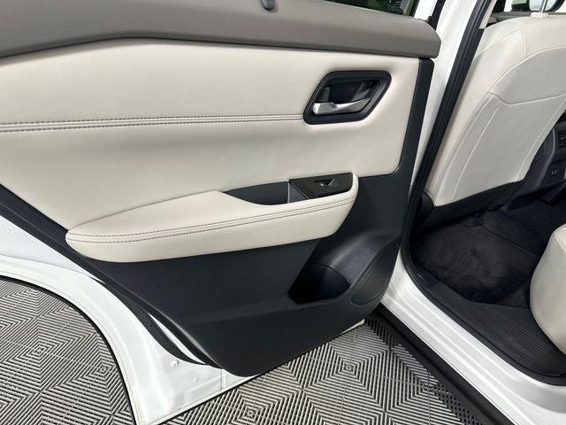 2023 Nissan Rogue SV Premium Package