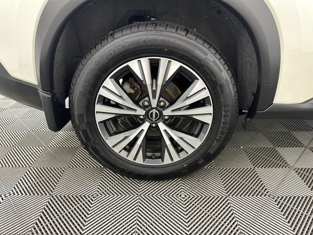 2023 Nissan Rogue SV Premium Package