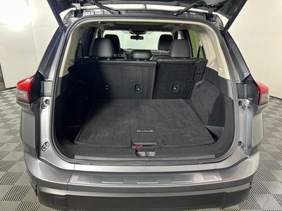 2024 Nissan Rogue SV Premium Package