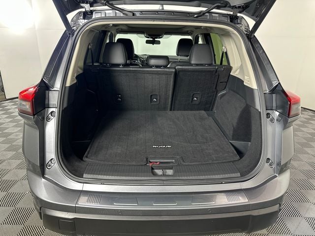 2024 Nissan Rogue SV Premium Package