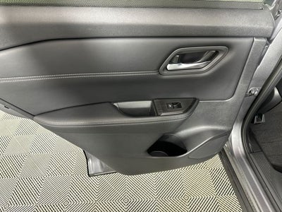 2024 Nissan Rogue SV Premium Package