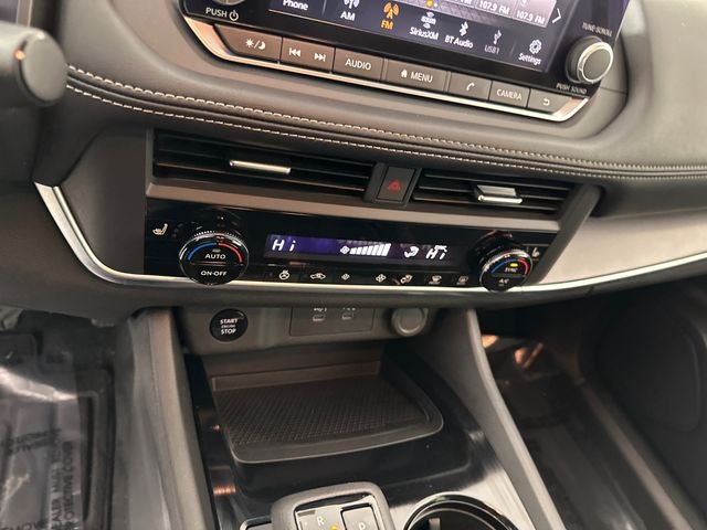2024 Nissan Rogue SV Premium Package