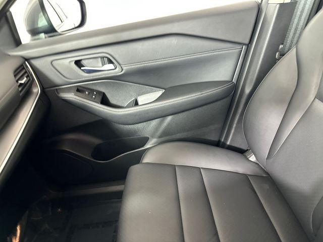 2024 Nissan Rogue SV Premium Package