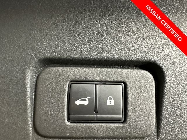 2023 Nissan Rogue SV Midnight Edition & Premium Package
