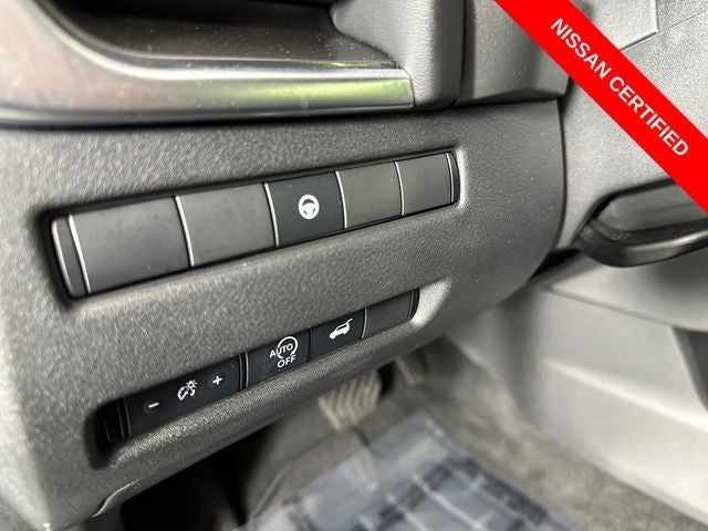 2023 Nissan Rogue SV Midnight Edition & Premium Package