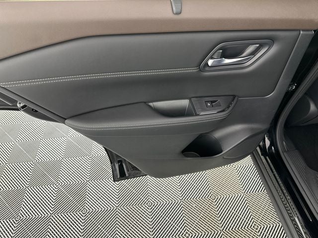 2023 Nissan Rogue SV Midnight Edition & Premium Package