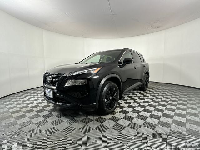2023 Nissan Rogue SV Midnight Edition & Premium Package
