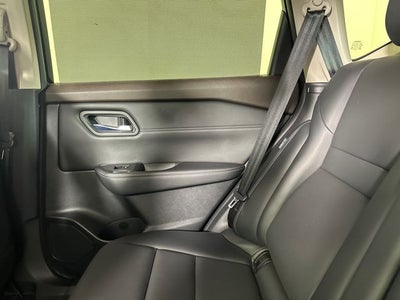 2023 Nissan Rogue SV Midnight Edition & Premium Package