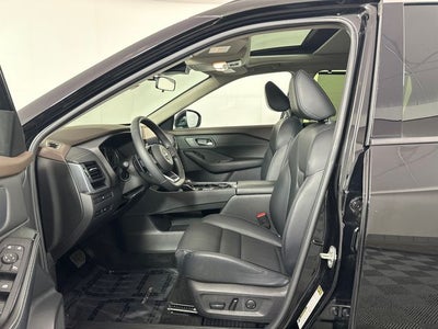 2023 Nissan Rogue SV Midnight Edition & Premium Package