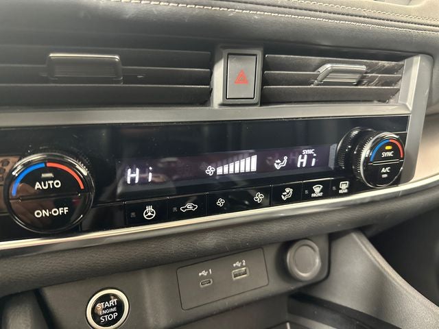 2023 Nissan Rogue SV Midnight Edition & Premium Package