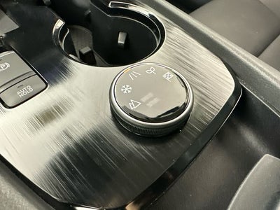 2023 Nissan Rogue SV Midnight Edition & Premium Package