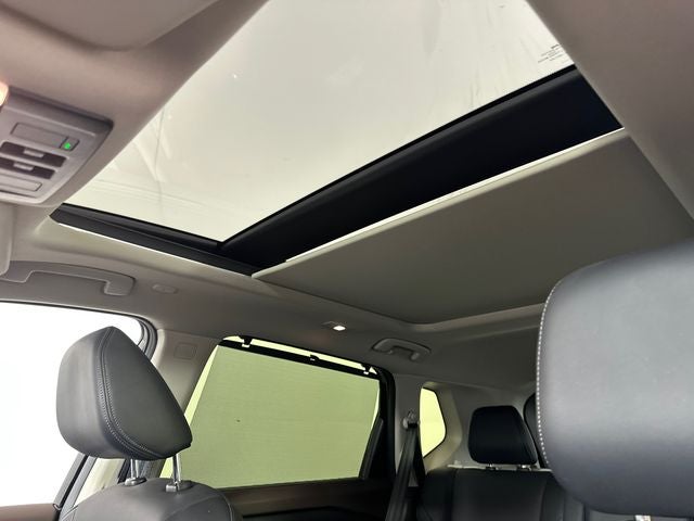 2023 Nissan Rogue SV Midnight Edition & Premium Package