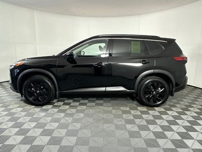 2023 Nissan Rogue SV Midnight Edition & Premium Package