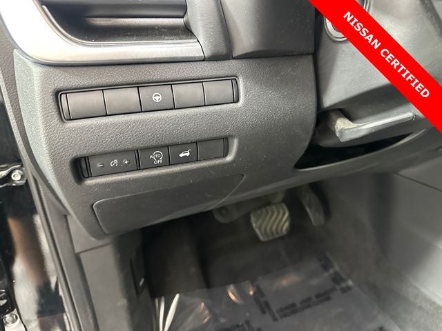 2023 Nissan Rogue SV Midnight Edition & Premium Package