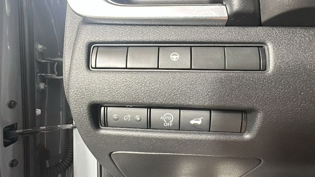 2023 Nissan Rogue SV Midnight Edition & Premium Package