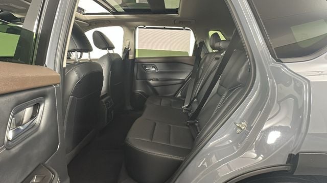 2023 Nissan Rogue SV Midnight Edition & Premium Package
