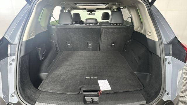 2023 Nissan Rogue SV Midnight Edition & Premium Package