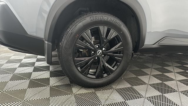 2023 Nissan Rogue SV Midnight Edition & Premium Package