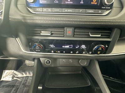 2023 Nissan Rogue SV Midnight Edition & Premium Package