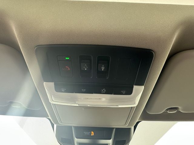 2023 Nissan Rogue SV Midnight Edition & Premium Package