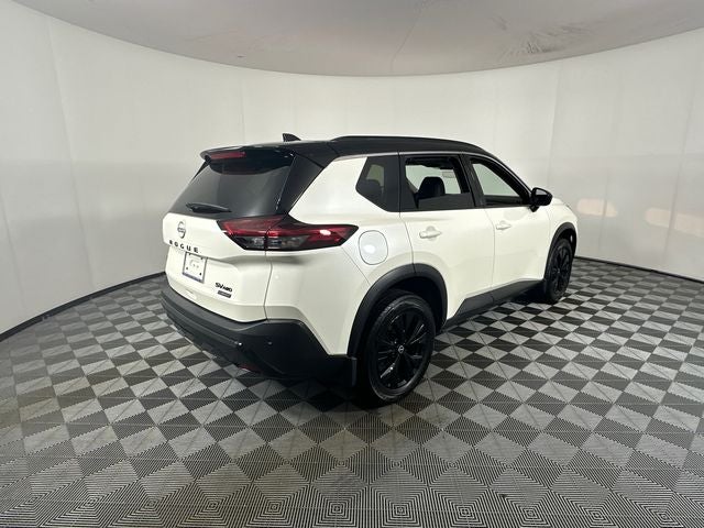2023 Nissan Rogue SV Midnight Edition & Premium Package