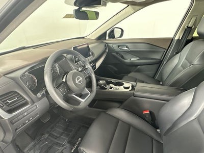 2023 Nissan Rogue SV Midnight Edition & Premium Package