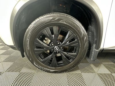 2023 Nissan Rogue SV Midnight Edition & Premium Package