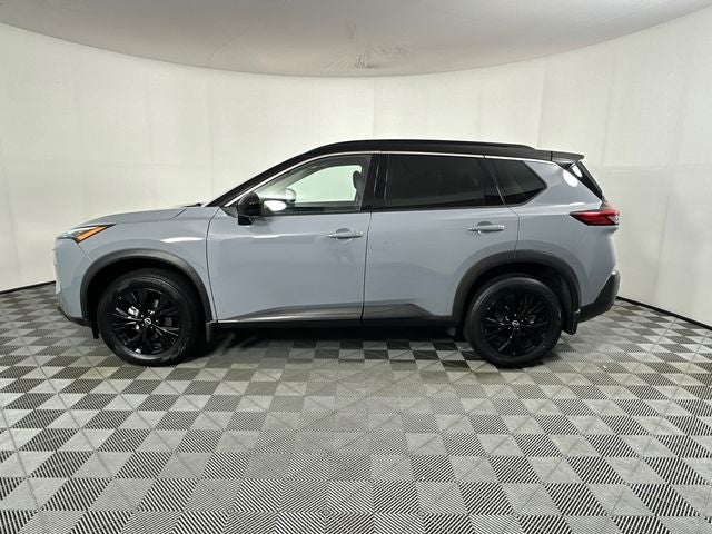 2023 Nissan Rogue SV Midnight Edition & Premium Package