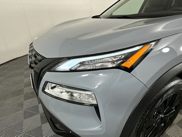 2023 Nissan Rogue SV Midnight Edition & Premium Package