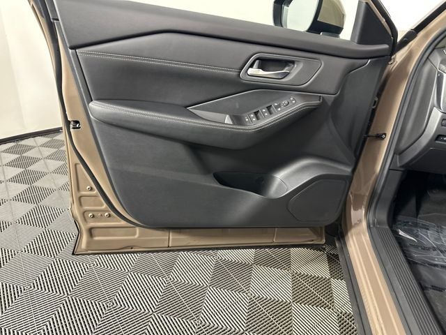 2024 Nissan Rogue SV Premium Package