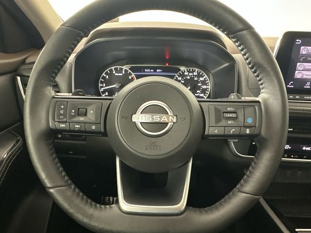 2023 Nissan Rogue SV Midnight Edition & Premium Package