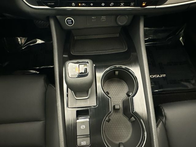 2023 Nissan Rogue SV Midnight Edition & Premium Package
