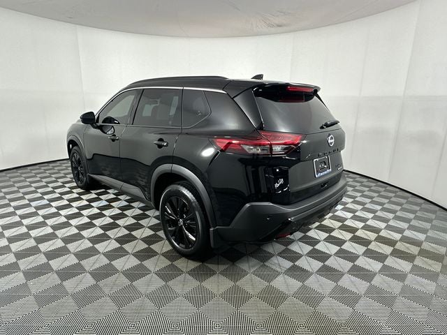2023 Nissan Rogue SV Midnight Edition & Premium Package