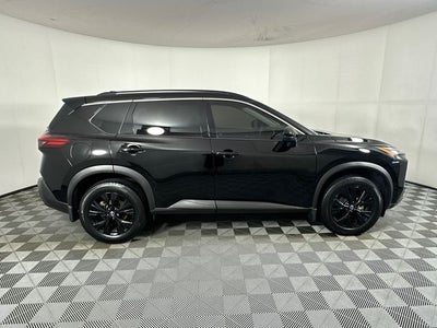 2023 Nissan Rogue SV Midnight Edition & Premium Package
