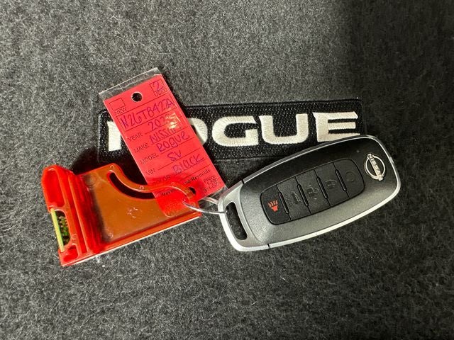 2023 Nissan Rogue SV Midnight Edition & Premium Package