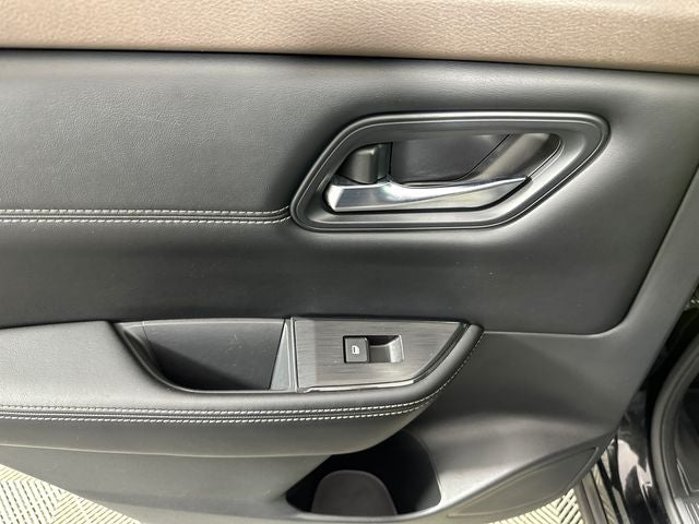 2023 Nissan Rogue SV Premium Package