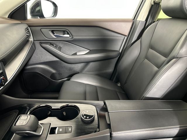 2023 Nissan Rogue SV Premium Package