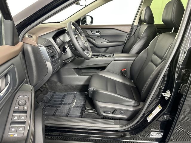 2023 Nissan Rogue SV Premium Package