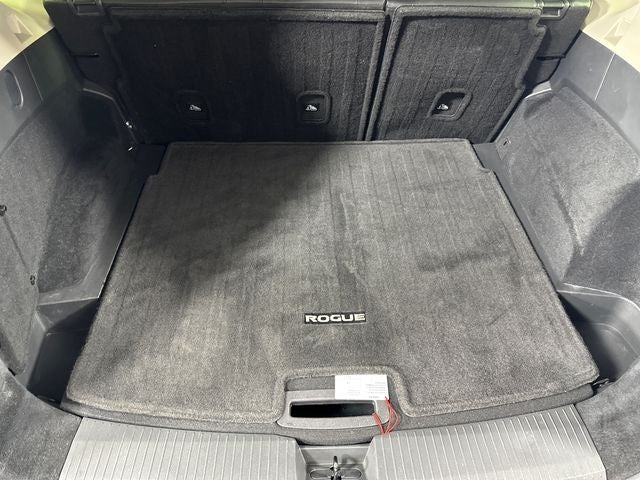 2023 Nissan Rogue SV Premium Package