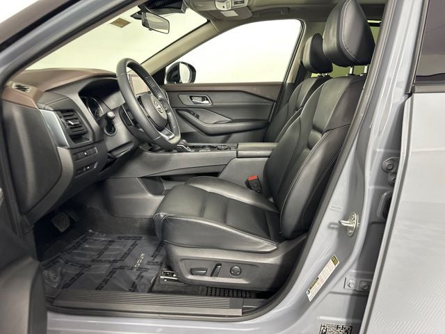 2023 Nissan Rogue SV Premium Package