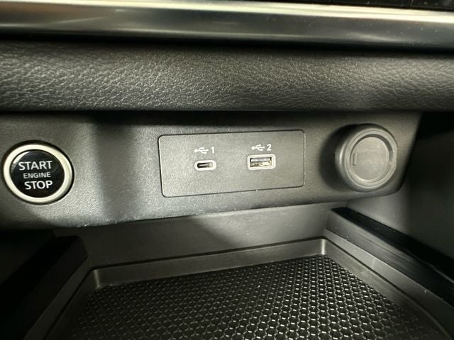 2023 Nissan Rogue SV Midnight Edition & Premium Package