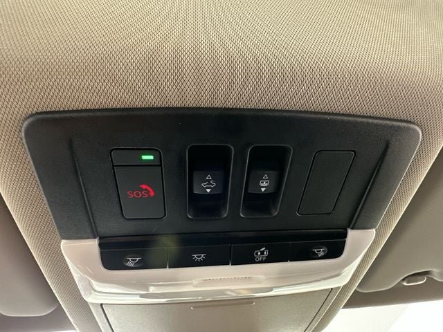 2023 Nissan Rogue SV Midnight Edition & Premium Package