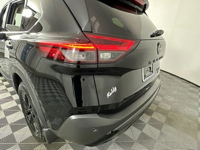 2023 Nissan Rogue SV Midnight Edition & Premium Package