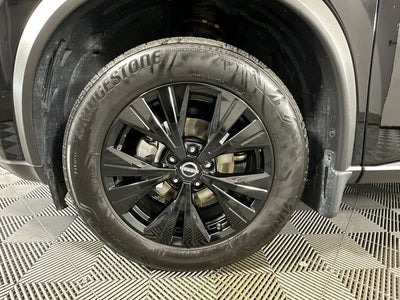 2023 Nissan Rogue SV Midnight Edition & Premium Package
