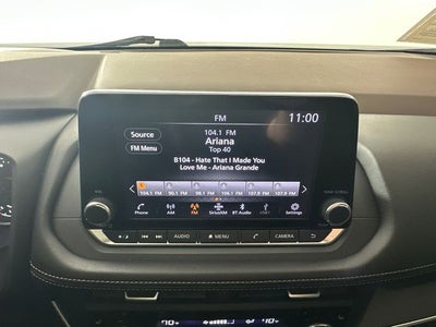 2023 Nissan Rogue SV Midnight Edition & Premium Package