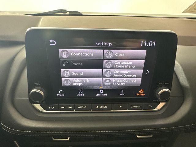 2023 Nissan Rogue SV Midnight Edition & Premium Package